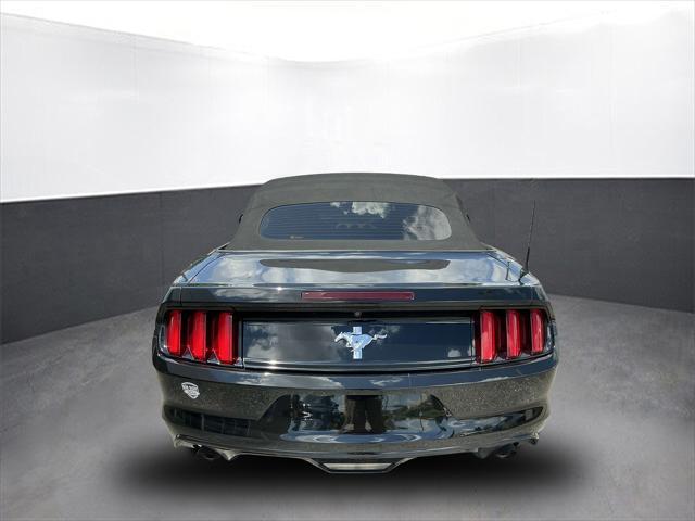 Photo of 2015 Black Ford Mustang