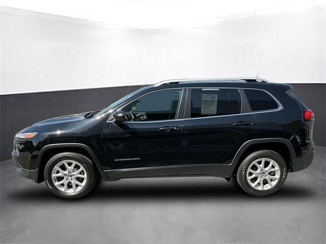 Photo of 2018 Diamond Black Crystal Pearlcoat Jeep Cherokee