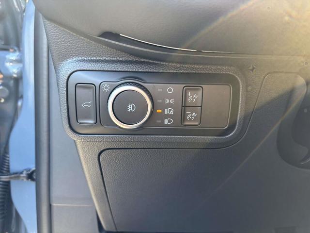 Photo of 2025 Vapor Blue Metallic Ford Explorer