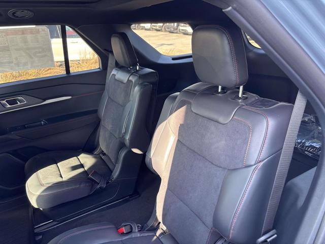 Photo of 2025 Vapor Blue Metallic Ford Explorer