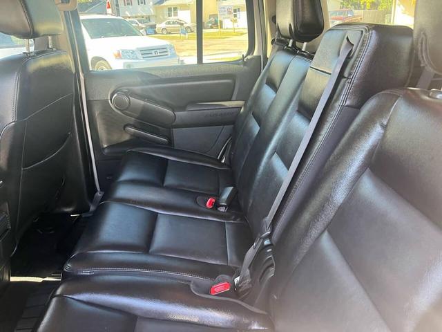 Photo of 2006 Silver Ford Explorer