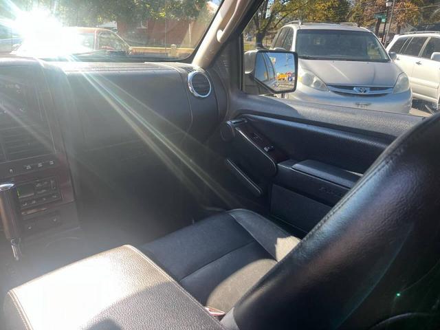 Photo of 2006 Silver Ford Explorer