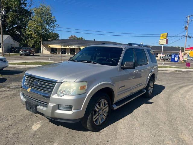 Photo of 2006 Silver Ford Explorer