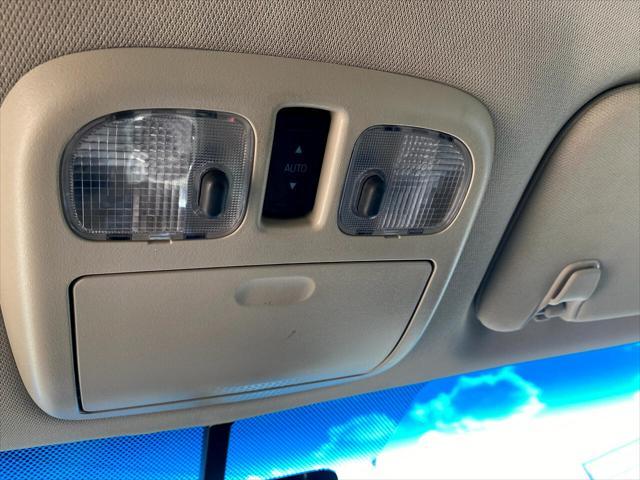 Photo of 2011 Gray Ford Fusion Hybrid