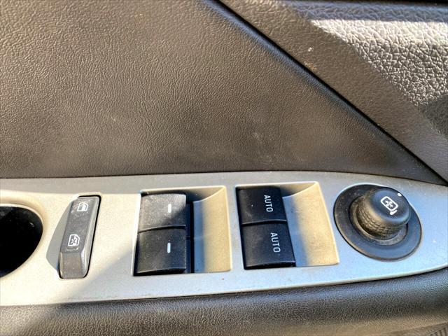 Photo of 2011 Gray Ford Fusion Hybrid