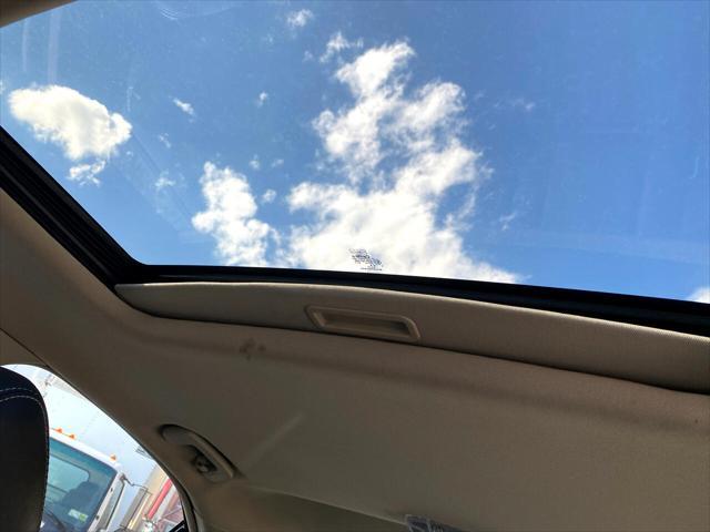 Photo of 2011 Gray Ford Fusion Hybrid