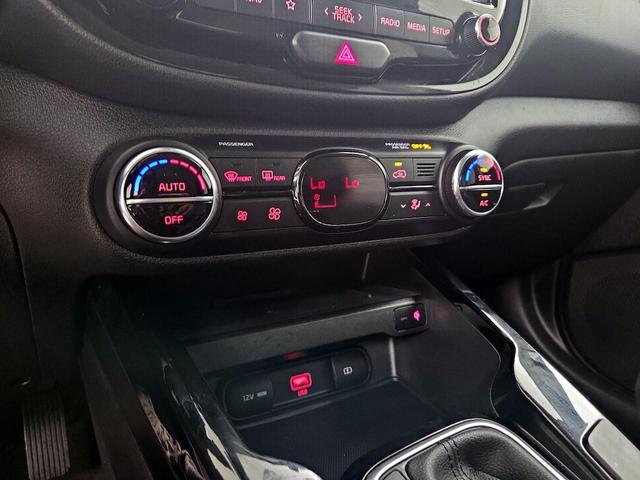 Photo of 2022 Orange Kia Soul