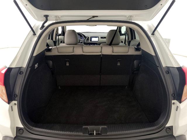 Photo of 2016 White Honda HR-V