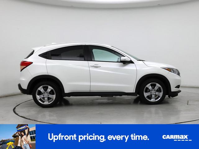 Photo of 2016 White Honda HR-V
