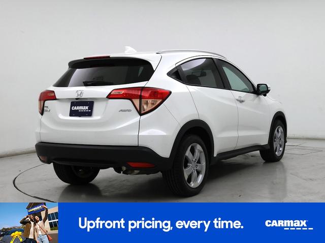 Photo of 2016 White Honda HR-V