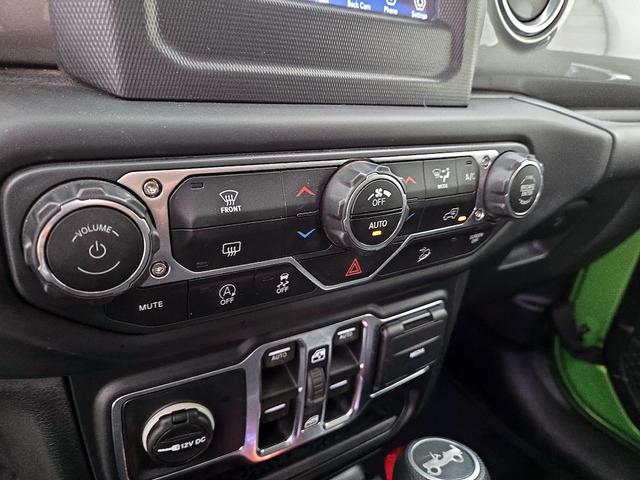 Photo of 2019 Green Jeep Wrangler