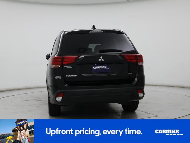 Photo of 2020 Black Mitsubishi Outlander