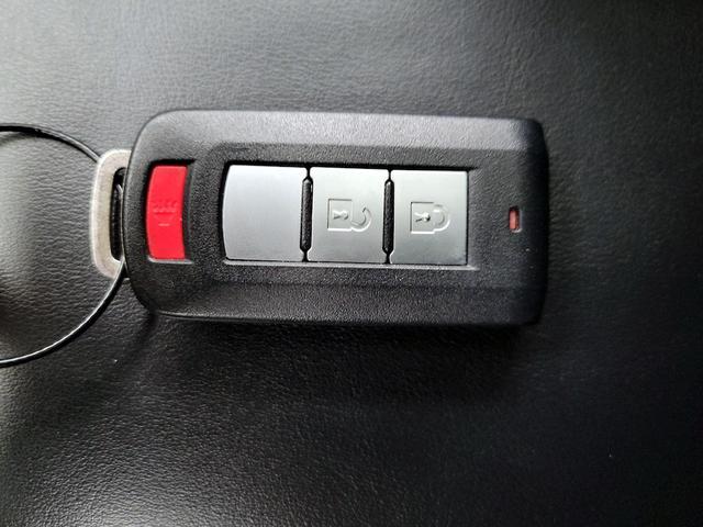 Photo of 2020 Black Mitsubishi Outlander