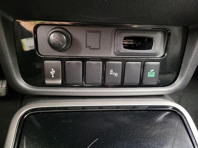 Photo of 2020 Black Mitsubishi Outlander