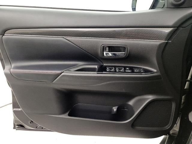 Photo of 2020 Black Mitsubishi Outlander