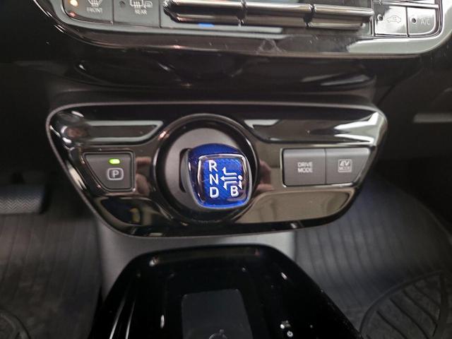Photo of 2019 Green Toyota Prius