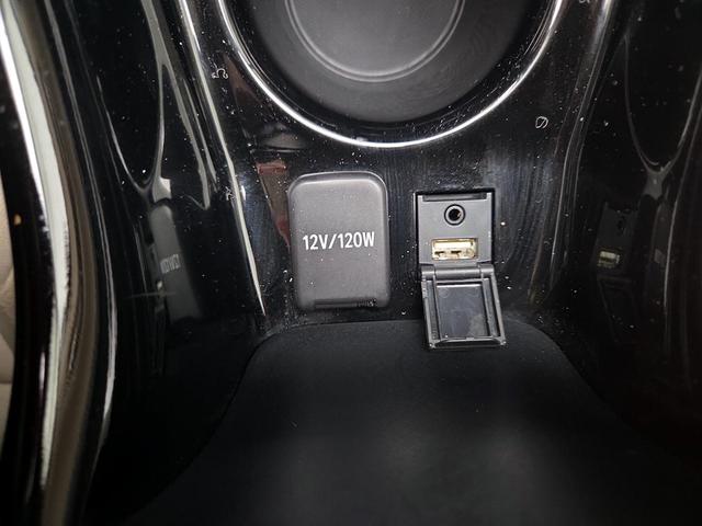 Photo of 2019 Green Toyota Prius