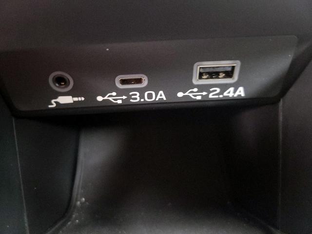 Photo of 2023 White Subaru Outback