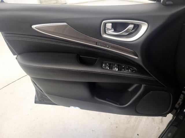 Photo of 2019 Blue INFINITI QX60