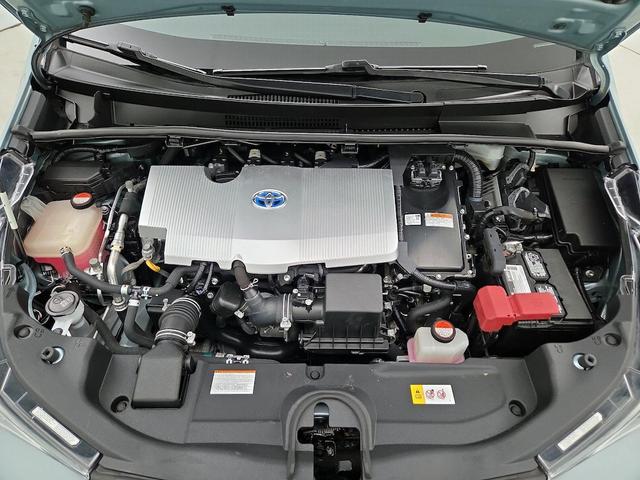 Photo of 2016 Blue Toyota Prius
