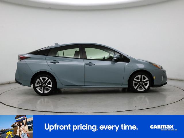Photo of 2016 Blue Toyota Prius