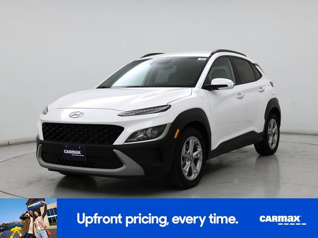 Photo of 2022 White Hyundai KONA