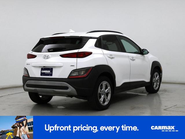 Photo of 2022 White Hyundai KONA