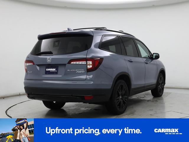Photo of 2022 Gray Honda Pilot