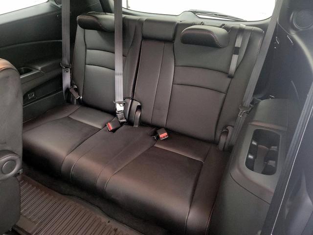 Photo of 2022 Gray Honda Pilot