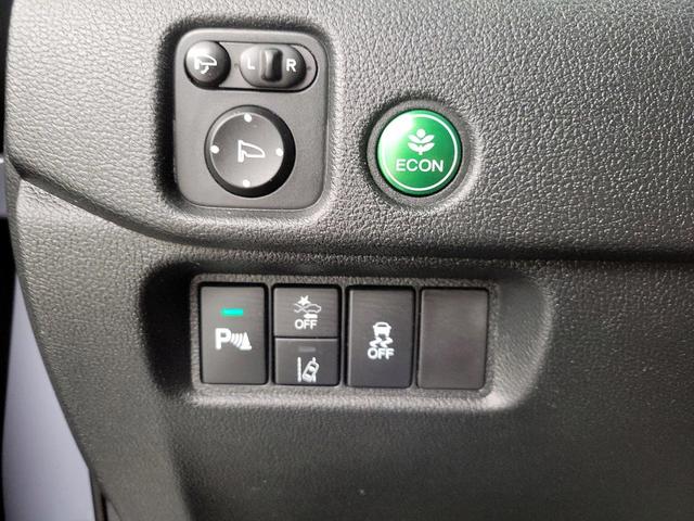 Photo of 2022 Gray Honda Pilot