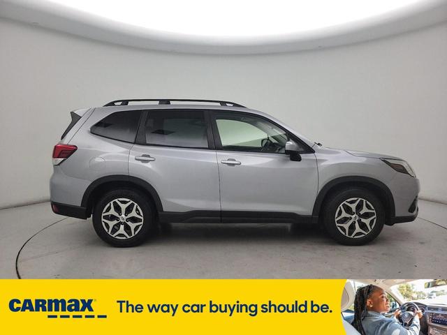 Photo of 2022 Silver Subaru Forester