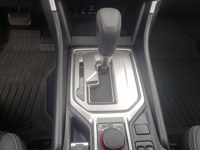 Photo of 2022 Silver Subaru Forester
