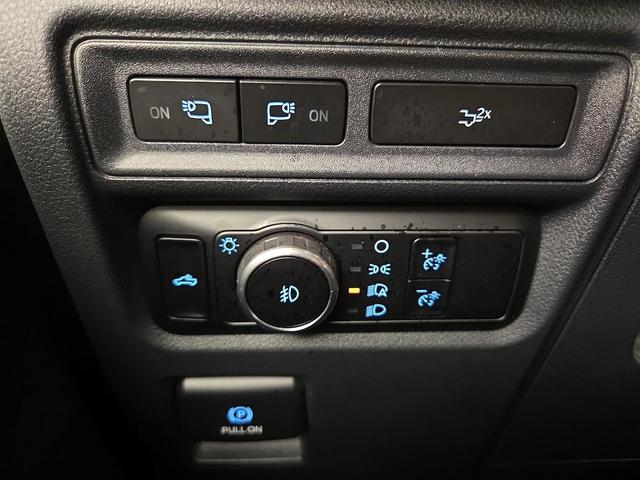 Photo of 2023 White Ford F-150