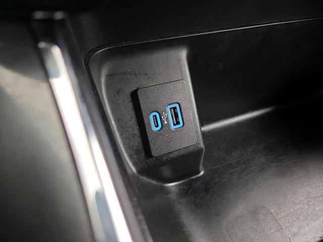 Photo of 2023 White Ford F-150