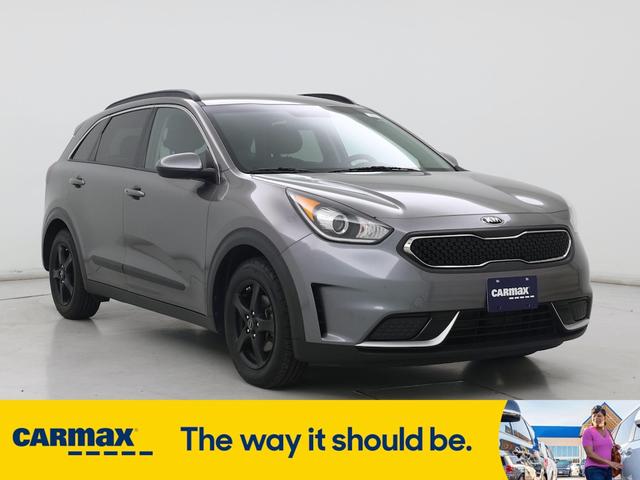 Photo of 2018 Gray Kia Niro