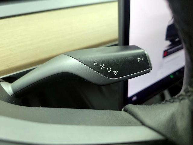 Photo of 2022 Gray Tesla Model Y