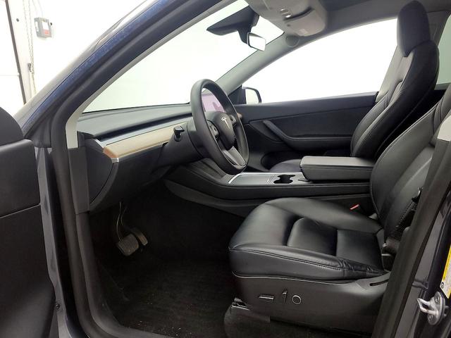 Photo of 2022 Gray Tesla Model Y
