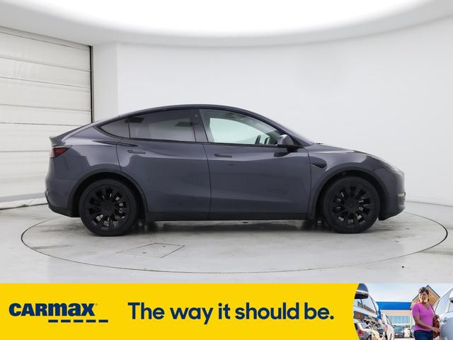 Photo of 2022 Gray Tesla Model Y