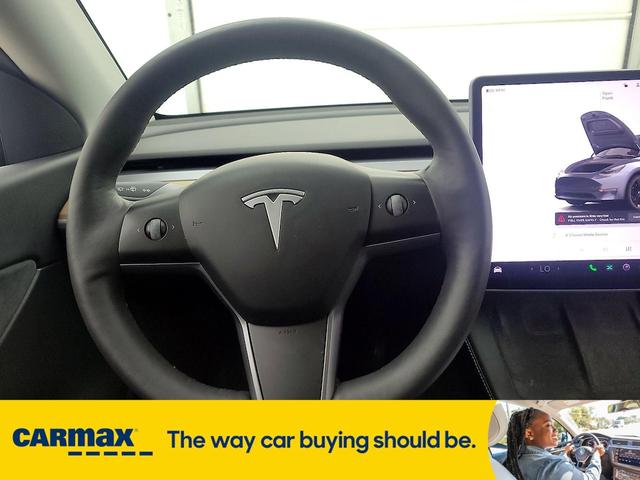 Photo of 2022 Gray Tesla Model Y