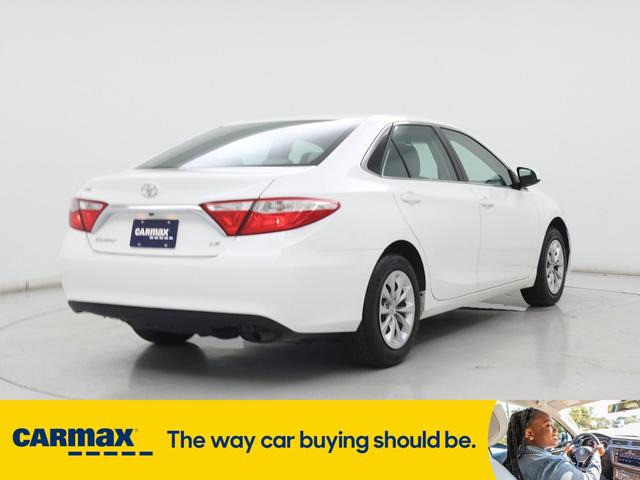 Photo of 2017 White Toyota Camry