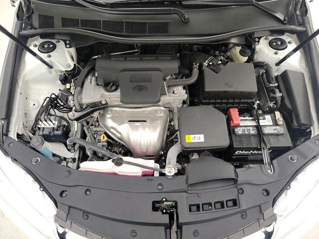 Photo of 2017 White Toyota Camry
