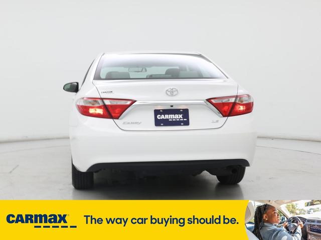 Photo of 2017 White Toyota Camry