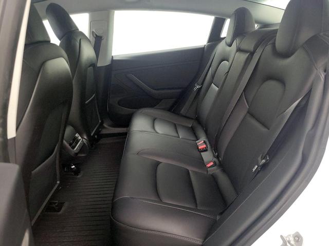 Photo of 2020 White Tesla Model 3