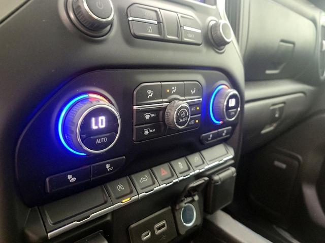 Photo of 2021 White Chevrolet Silverado 1500
