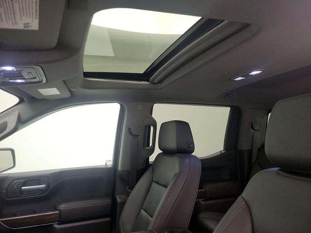 Photo of 2021 White Chevrolet Silverado 1500