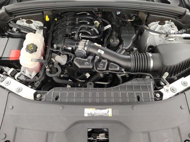 Photo of 2021 White Jeep Grand Cherokee L