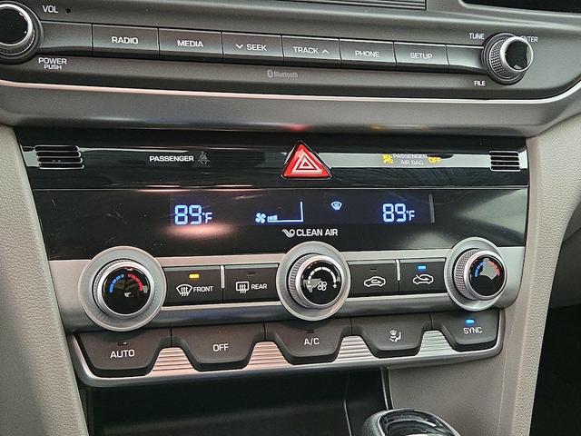 Photo of 2020 Blue Hyundai ELANTRA