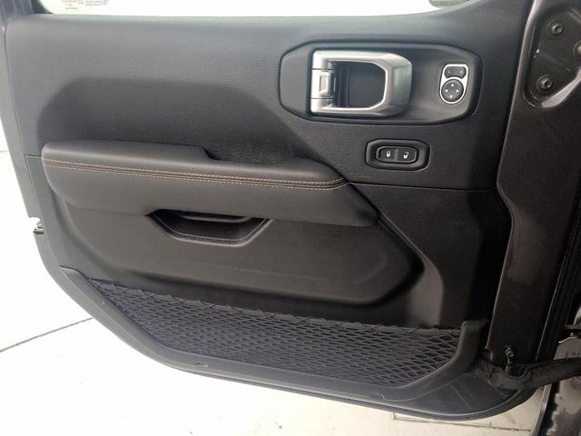 Photo of 2022 Gray Jeep Gladiator