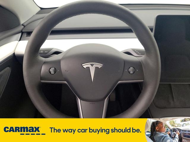Photo of 2023 White Tesla Model Y
