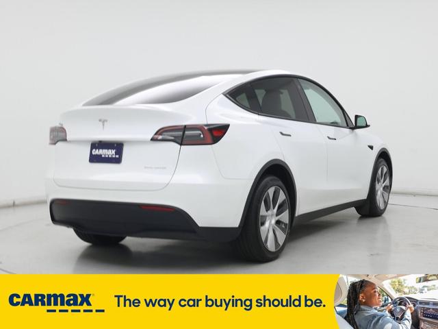 Photo of 2023 White Tesla Model Y